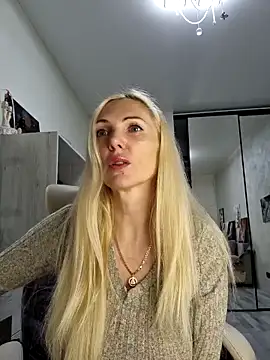 Monna online show from December 2025 02:37:02 PM