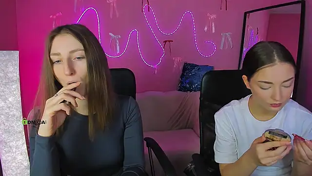 eva smiith  online show from March 2026 06:51:02 AM