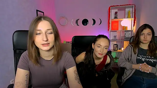 Snapshot of eva_smiith_ chatting on May 2026 05:37:02 AM eva smiith online show from May 2026 05:37:02 AM