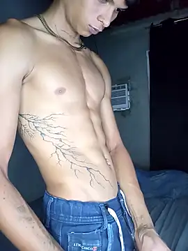 Snapshot of God_Eros_23cm chatting on December 2025 12:53:01 AM God Eros 23cm online show from December 2025 12:53:01 AM