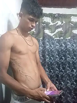 Snapshot of God_Eros_23cm chatting on April 2026 10:45:01 PM God Eros 23cm online show from April 2026 10:45:01 PM