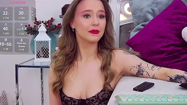 EvaMenders online show from December 2025 04:34:02 PM