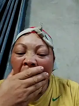 Snapshot of MaySweetb chatting on September 2025 02:50:01 PM MaySweetb online show from September 2025 02:50:01 PM