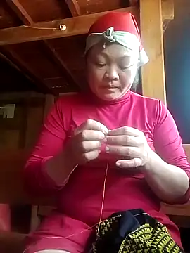 Snapshot of MaySweetb chatting on September 2025 02:57:02 AM MaySweetb online show from September 2025 02:57:02 AM