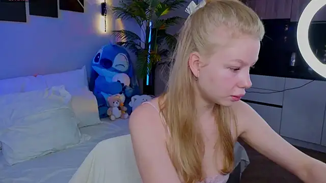 Snapshot of emilyshepar_d chatting on May 2026 01:24:01 AM emilyshepar d online show from May 2026 01:24:01 AM