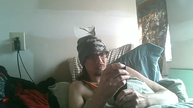 Snapshot of dandonn chatting on February 2026 06:58:02 PM dandonn online show from February 2026 06:58:02 PM