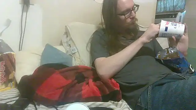 Snapshot of dandonn chatting on July 2026 09:03:02 PM dandonn online show from July 2026 09:03:02 PM