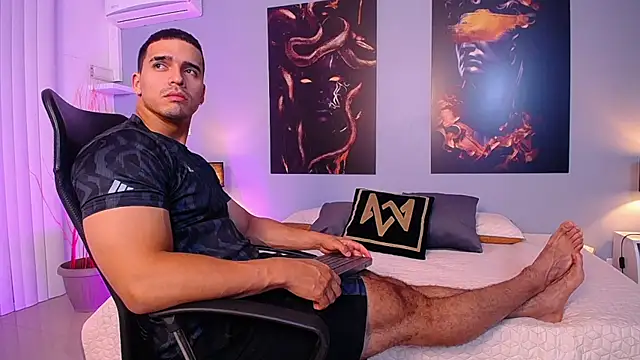 ChristopherBlack  online show from September 2025 01:48:02 PM