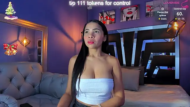 anne-brown13 online show from December 2025 07:44:01 PM