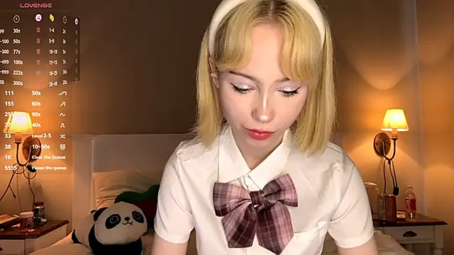 FlowMia online show from September 2025 09:20:01 AM