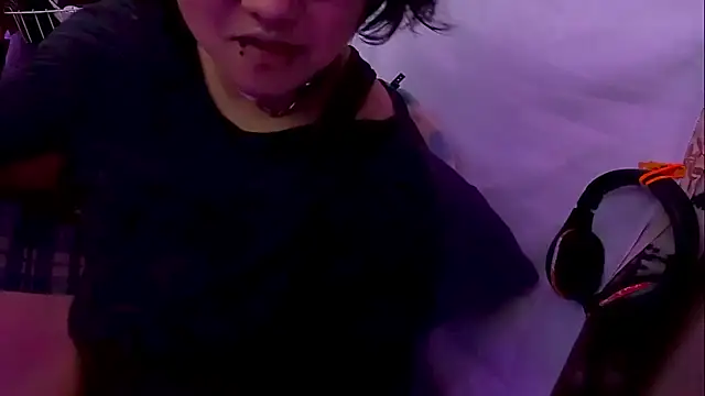 Ftm Bunny online show from December 2025 10:45:02 AM