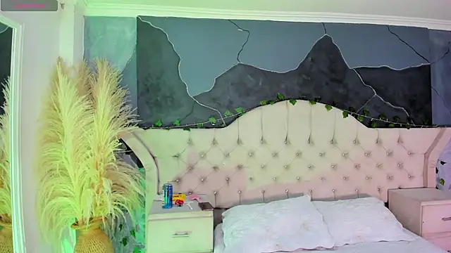 AmbarFoxx  online show from January 2026 05:00:01 AM