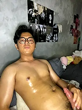 Snapshot of Freshzchouxx chatting on October 2025 04:59:01 AM Freshzchouxx online show from October 2025 04:59:01 AM