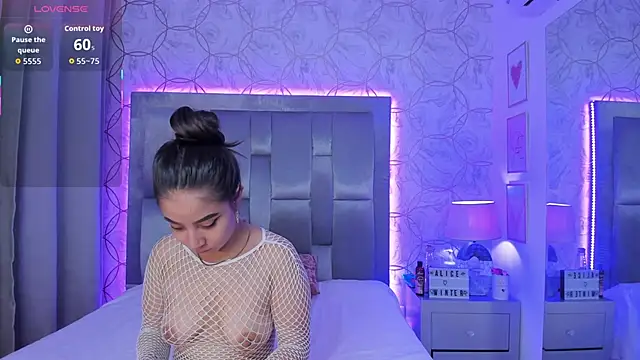 AlliceWinter online show from November 2025 11:43:02 AM