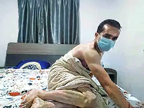 Snapshot of SSerene chatting on December 2025 06:03:02 PM SSerene online show from December 2025 06:03:02 PM