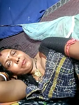 Snapshot of Savita992 chatting on April 2026 10:17:02 AM Savita992 online show from April 2026 10:17:02 AM