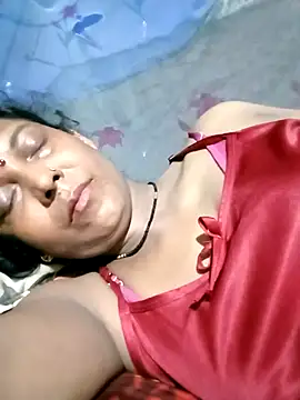 Snapshot of Savita992 chatting on April 2026 08:33:01 PM Savita992 online show from April 2026 08:33:01 PM