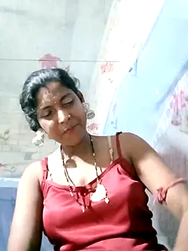 Snapshot of Savita992 chatting on May 2026 07:33:02 PM Savita992 online show from May 2026 07:33:02 PM