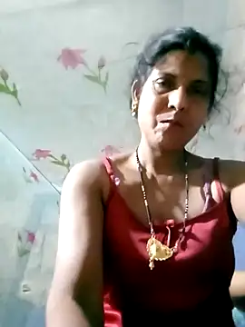 Snapshot of Savita992 chatting on May 2026 07:33:01 PM Savita992 online show from May 2026 07:33:01 PM