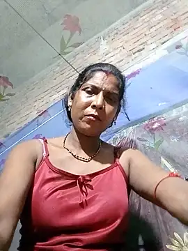 Snapshot of Savita992 chatting on May 2026 06:20:01 PM Savita992 online show from May 2026 06:20:01 PM