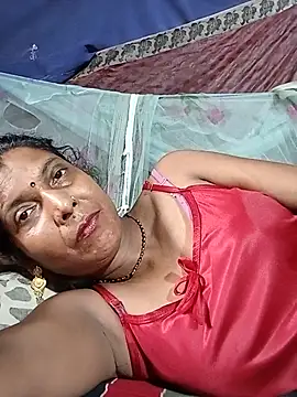 Snapshot of Savita992 chatting on June 2026 07:47:02 AM Savita992 online show from June 2026 07:47:02 AM