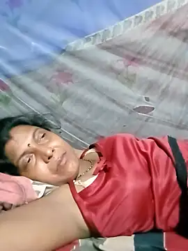 Snapshot of Savita992 chatting on June 2026 12:44:01 AM Savita992 online show from June 2026 12:44:01 AM