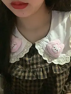 Linhtruong  online show from December 2025 04:32:01 AM