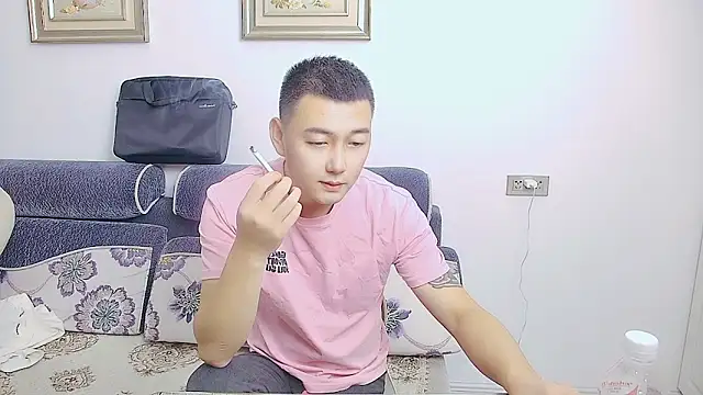 Snapshot of ciaodong chatting on October 2025 06:39:02 AM ciaodong online show from October 2025 06:39:02 AM