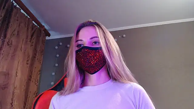 Snapshot of Iris_lave chatting on October 2025 02:02:01 PM Iris lave online show from October 2025 02:02:01 PM