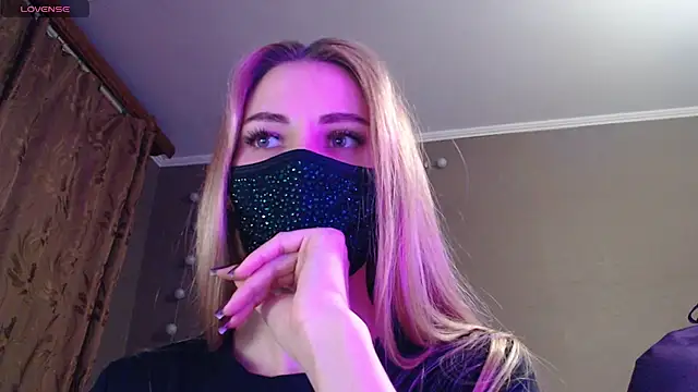 Snapshot of Iris_lave chatting on October 2025 07:47:02 PM Iris lave online show from October 2025 07:47:02 PM