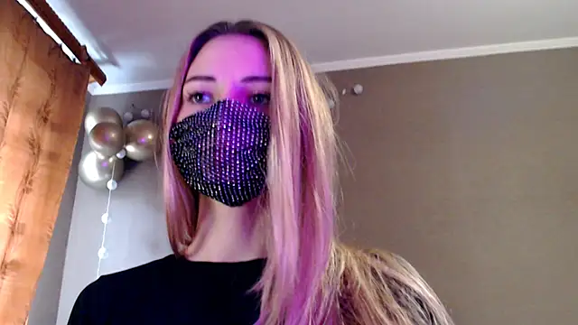 Snapshot of Iris_lave chatting on November 2025 11:43:02 AM Iris lave online show from November 2025 11:43:02 AM