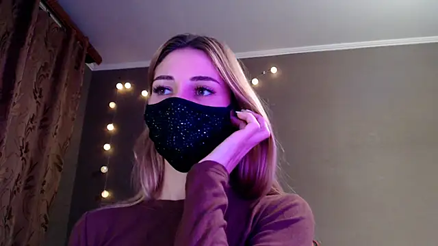 Snapshot of Iris_lave chatting on November 2025 02:54:01 PM Iris lave online show from November 2025 02:54:01 PM