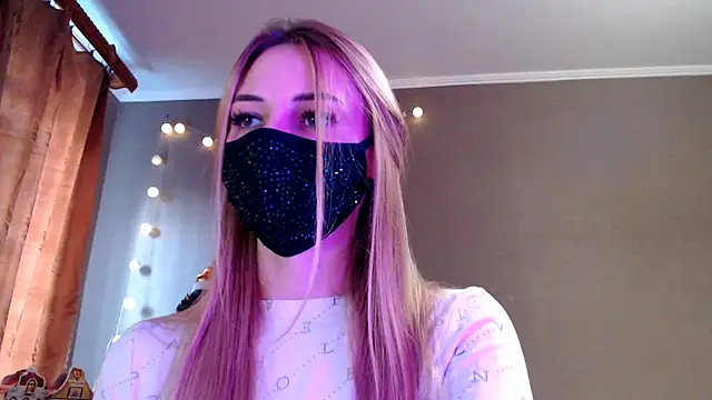 Snapshot of Iris_lave chatting on January 2026 01:49:01 PM Iris lave online show from January 2026 01:49:01 PM