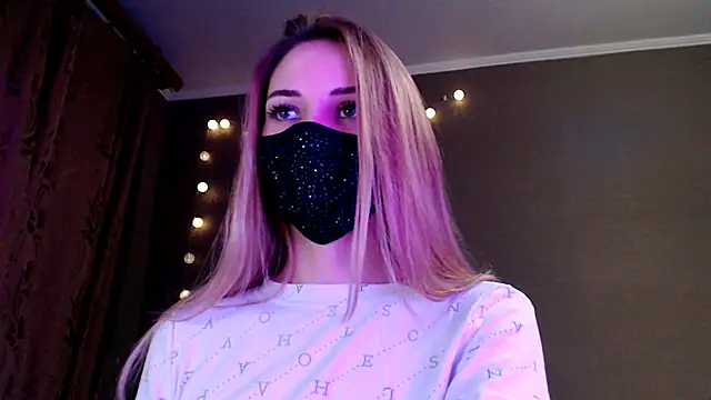 Snapshot of Iris_lave chatting on January 2026 03:38:01 PM Iris lave online show from January 2026 03:38:01 PM