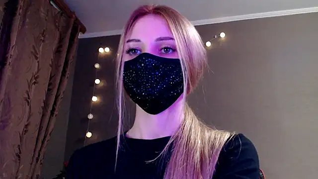 Snapshot of Iris_lave chatting on February 2026 06:58:01 PM Iris lave online show from February 2026 06:58:01 PM