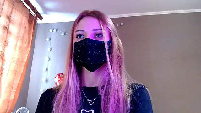 Snapshot of Iris_lave chatting on February 2026 01:18:01 PM Iris lave online show from February 2026 01:18:01 PM