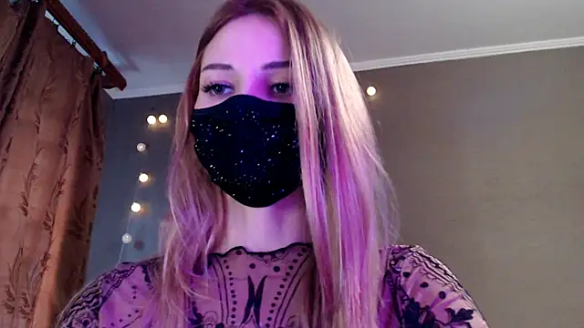 Snapshot of Iris_lave chatting on February 2026 03:11:02 PM Iris lave online show from February 2026 03:11:02 PM