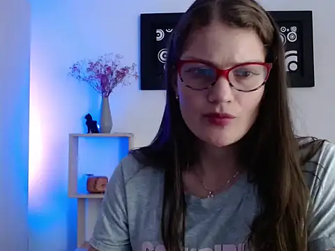 Snapshot of Camila-ventura chatting on October 2025 02:49:01 PM Camila-ventura online show from October 2025 02:49:01 PM