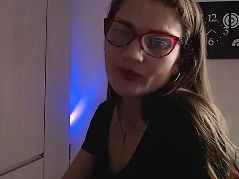 Snapshot of Camila-ventura chatting on November 2025 09:37:02 PM Camila-ventura online show from November 2025 09:37:02 PM