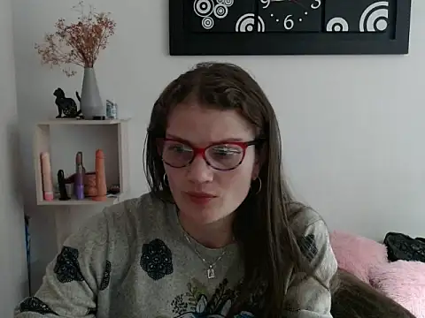 Snapshot of Camila-ventura chatting on November 2025 07:47:02 PM Camila-ventura online show from November 2025 07:47:02 PM