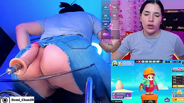 Snapshot of demi_chan chatting on June 2026 08:08:01 AM demi chan online show from June 2026 08:08:01 AM