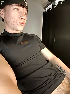 Snapshot of Logan_sixxer chatting on October 2025 09:12:02 PM Logan sixxer online show from October 2025 09:12:02 PM