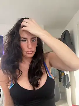 Elegant-Chlo37 online show from February 2026 10:54:01 AM