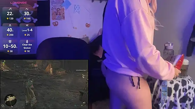 PixelKitty  online show from October 2025 10:28:02 PM