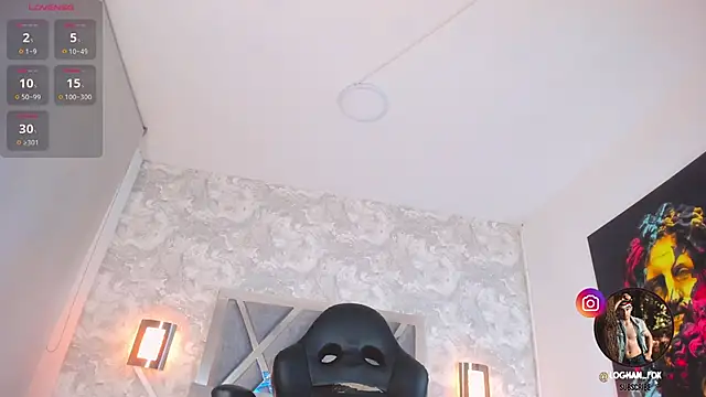 loghan fox online show from September 2025 04:38:02 AM