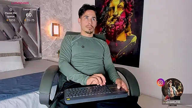 loghan fox online show from October 2025 03:40:02 AM