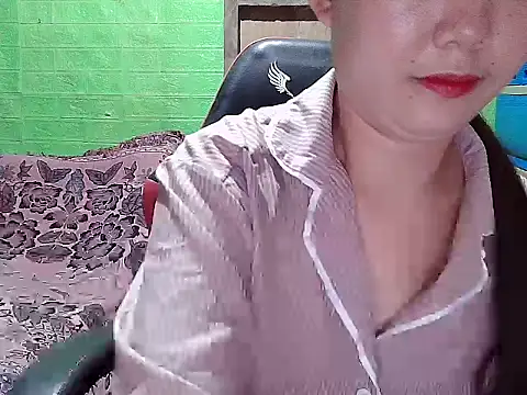 Snapshot of lucky_rona chatting on June 2026 01:17:02 PM lucky rona online show from June 2026 01:17:02 PM