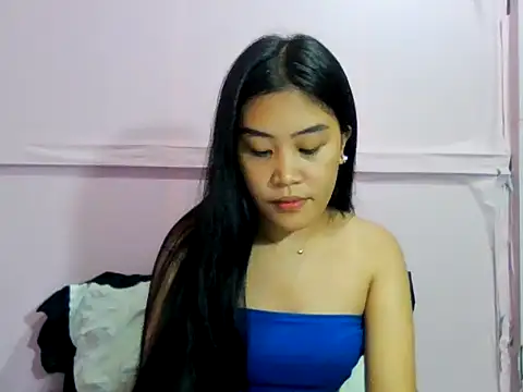 YourWildestDoll online show from April 2026 05:32:01 PM