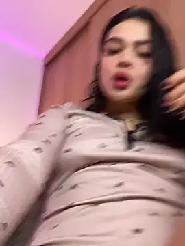 Snapshot of DulceDuarte chatting on January 2026 06:29:02 AM DulceDuarte online show from January 2026 06:29:02 AM