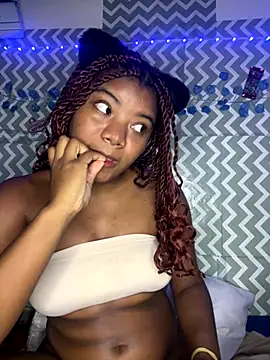 Snapshot of chocolatito-ho chatting on October 2025 08:15:02 AM chocolatito-ho online show from October 2025 08:15:02 AM